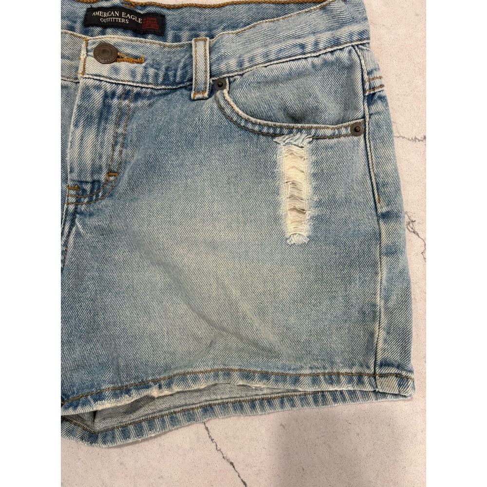 American Eagle Distressed Vintage Denim Shorts Size 4 Style 3463 Light Wash - Picture 2 of 10